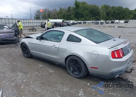 2012 Ford Mustang V6 Premium z USA, uszkodzony, nr VIN 1ZVBP8AMXC5205673